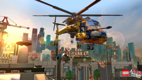 LEGO-Hubschrauber fliegt durch die Luft
