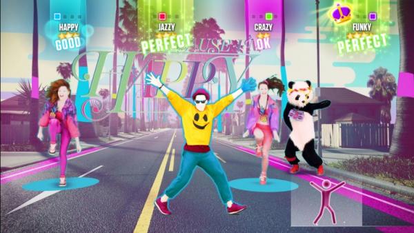 Vier tanzende Avatare in schrillen Farben. Einer davon trägt ein Pandabärenkostüm. Im  Hintergrund ist eine Straße.