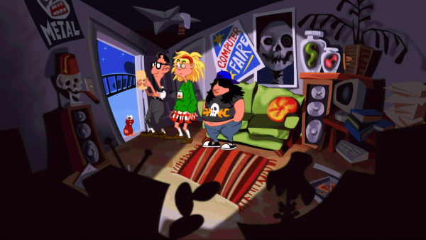 Screenshot: Die drei Hauptfiguren des Spiels stehen in einem unaufgeräumten Wohnzimmer.